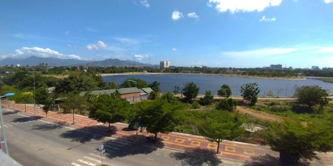 Khách sạn Ánh Đông Phan Rang-Tháp Chàm Esterno foto